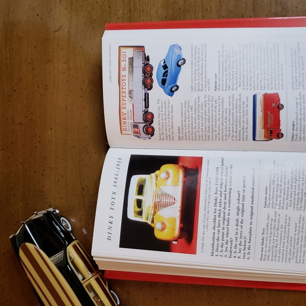 Miller's Toys & Games Antiques checklist Book EUC - Picture 3 of 7